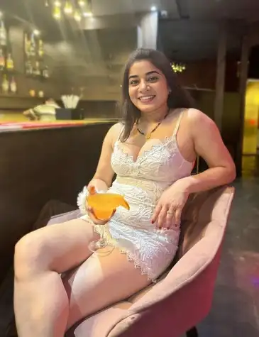 nargis udaipur call girl